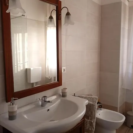 فندق مبيت وإفطار La Cjase Di Pieri E Vilme 3*