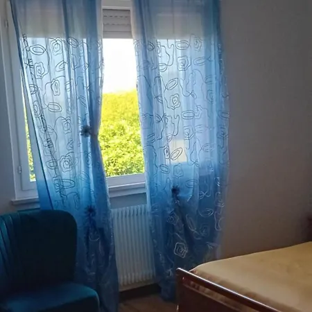 La Cjase Di Pieri E Vilme