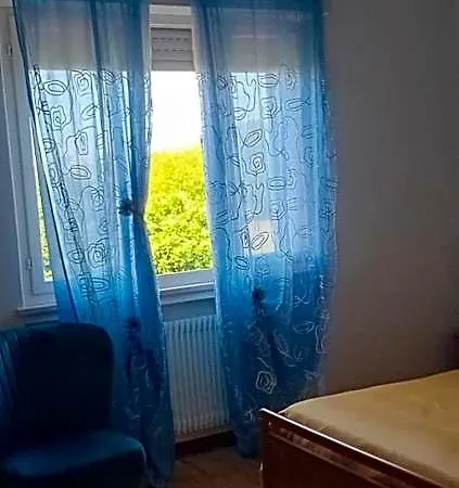 فندق مبيت وإفطار La Cjase Di Pieri E Vilme 3*
